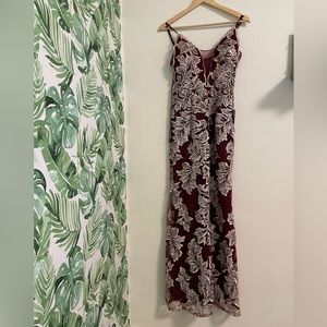 NWT Soieblu burgundy gown- Size M